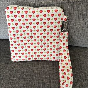 Heart Pattern Wristlet Clutch
